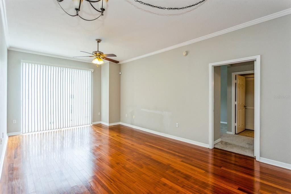 待售: $499,000 (2 贝兹, 2 浴室, 1184 平方英尺)