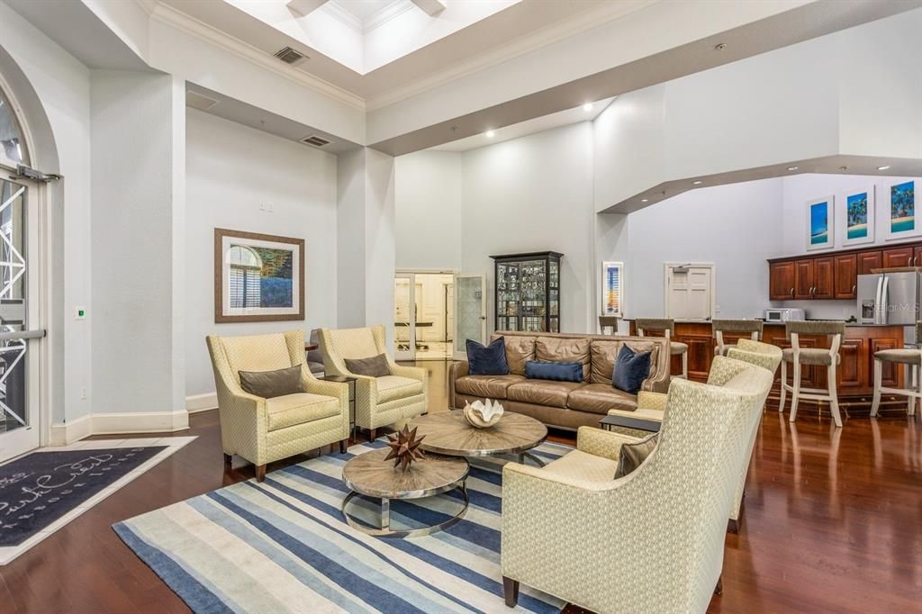 待售: $499,000 (2 贝兹, 2 浴室, 1184 平方英尺)