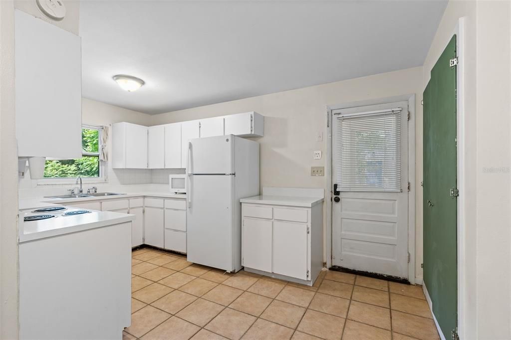 Active With Contract: $259,000 (4 beds, 2 baths, 1446 Square Feet)