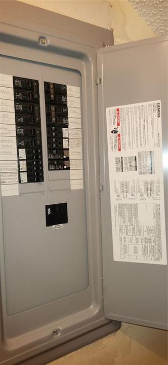 Activo con contrato: $275,000 (2 camas, 2 baños, 1328 Pies cuadrados)