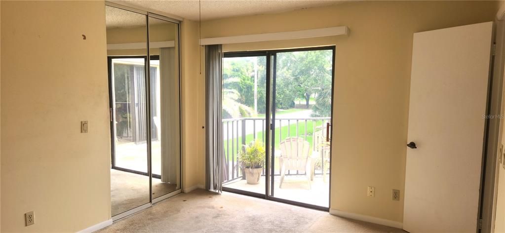 Activo con contrato: $275,000 (2 camas, 2 baños, 1328 Pies cuadrados)