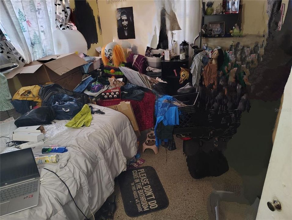 合同活跃: $200,000 (2 贝兹, 1 浴室, 797 平方英尺)