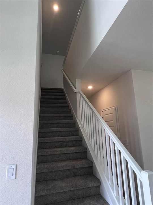 На продажу: $446,900 (4 спален, 2 ванн, 2405 Квадратных фут)