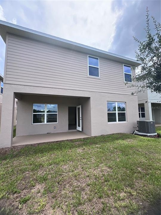 На продажу: $446,900 (4 спален, 2 ванн, 2405 Квадратных фут)