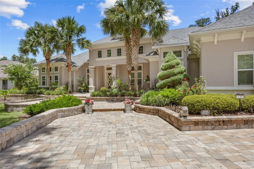 待售: $2,290,000 (6 贝兹, 4 浴室, 4967 平方英尺)