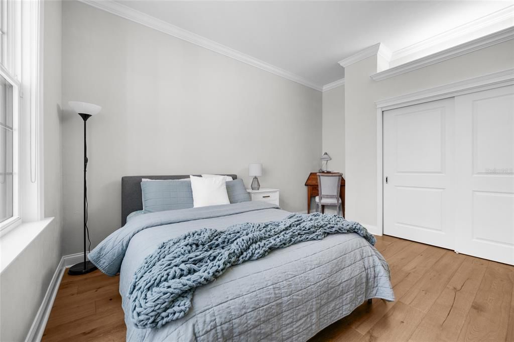 待售: $2,290,000 (6 贝兹, 4 浴室, 4967 平方英尺)