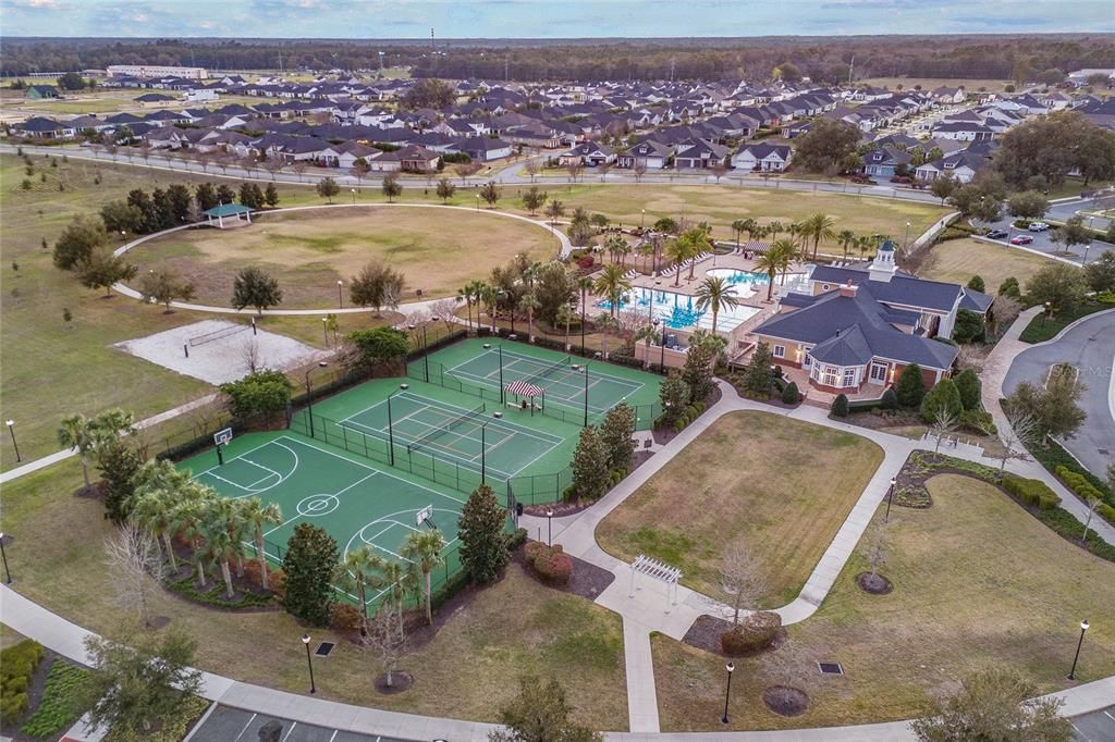 待售: $2,290,000 (6 贝兹, 4 浴室, 4967 平方英尺)