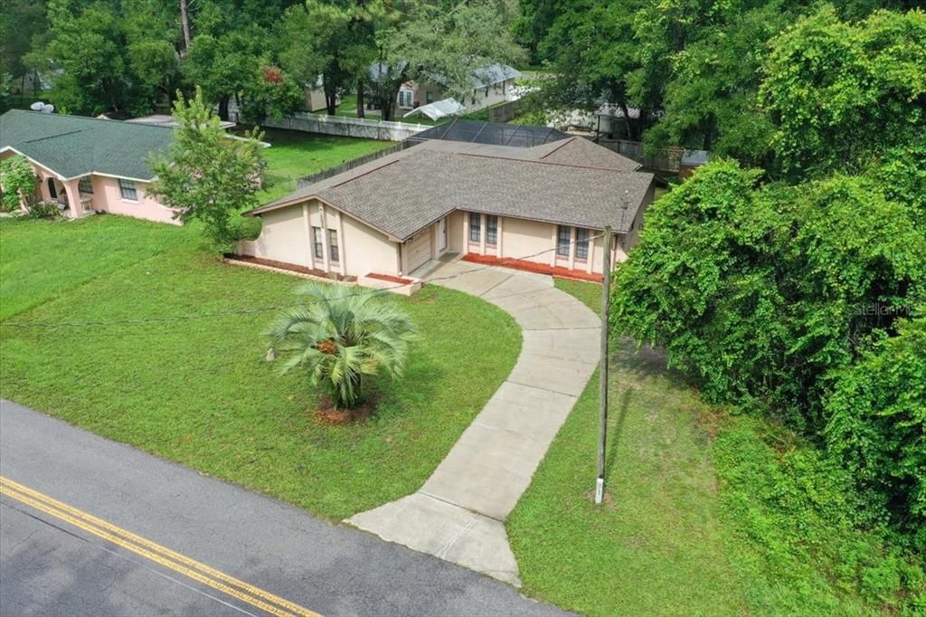 Active With Contract: $249,999 (3 beds, 2 baths, 1572 Square Feet)