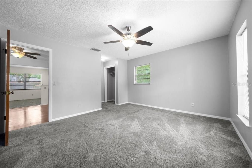 Active With Contract: $249,999 (3 beds, 2 baths, 1572 Square Feet)