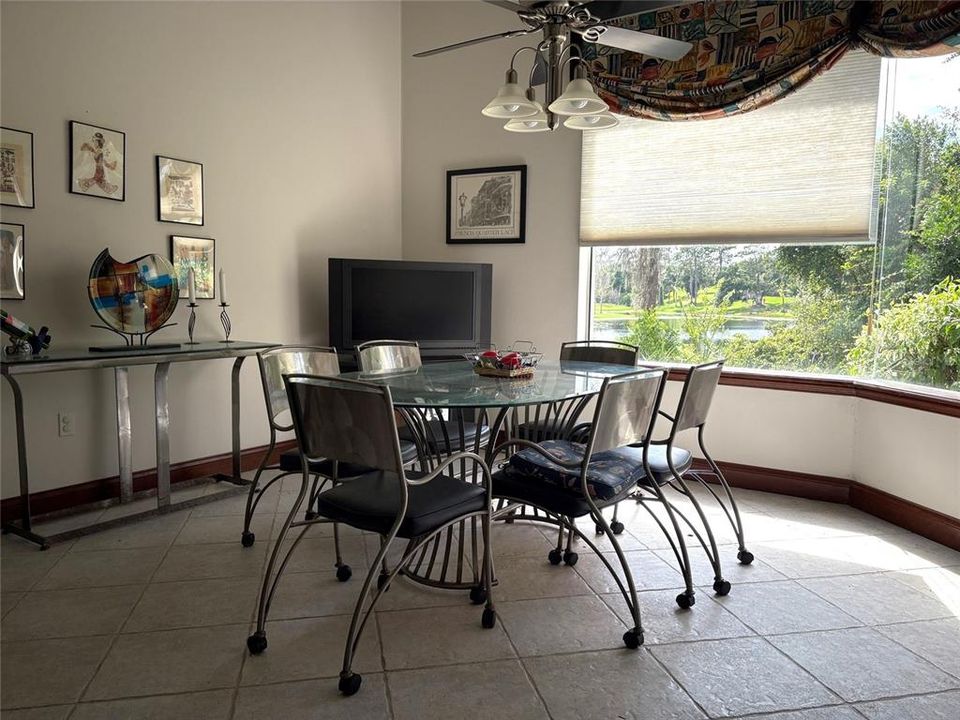 For Sale: $625,000 (3 beds, 2 baths, 3076 Square Feet)