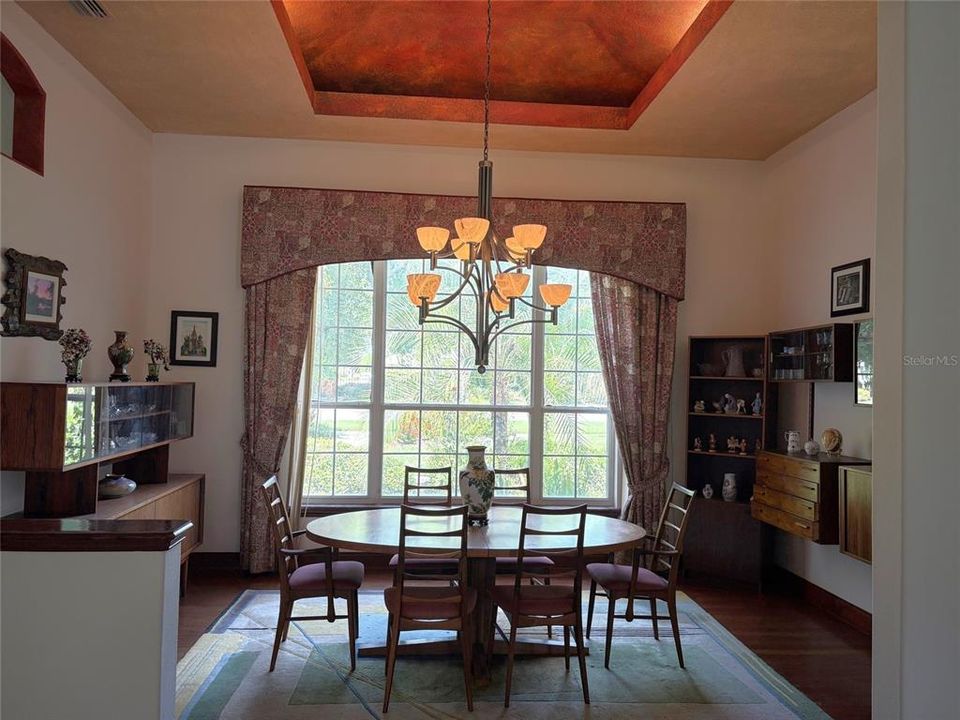 For Sale: $625,000 (3 beds, 2 baths, 3076 Square Feet)