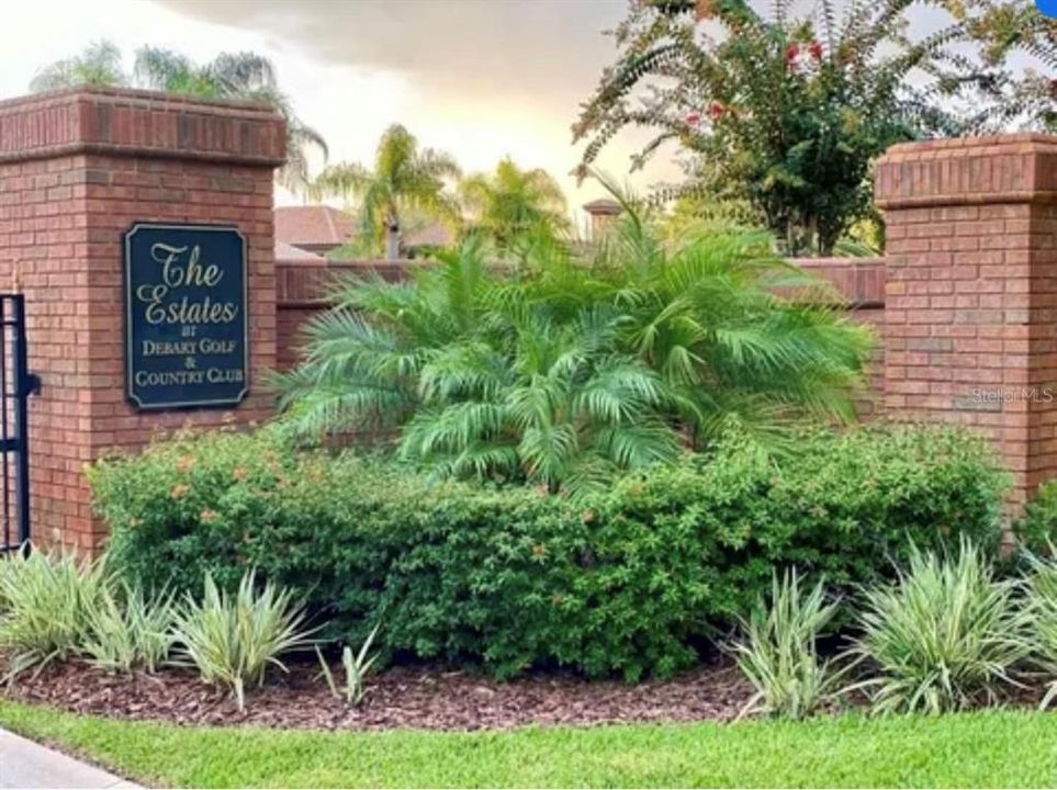 For Sale: $625,000 (3 beds, 2 baths, 3076 Square Feet)