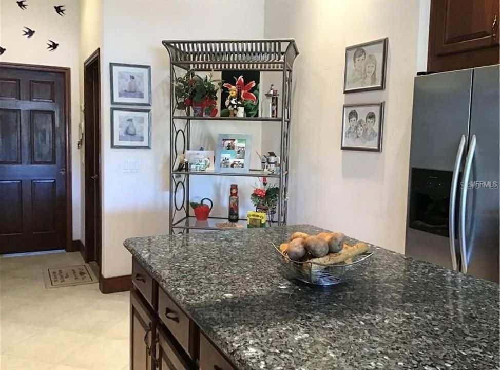 For Sale: $625,000 (3 beds, 2 baths, 3076 Square Feet)