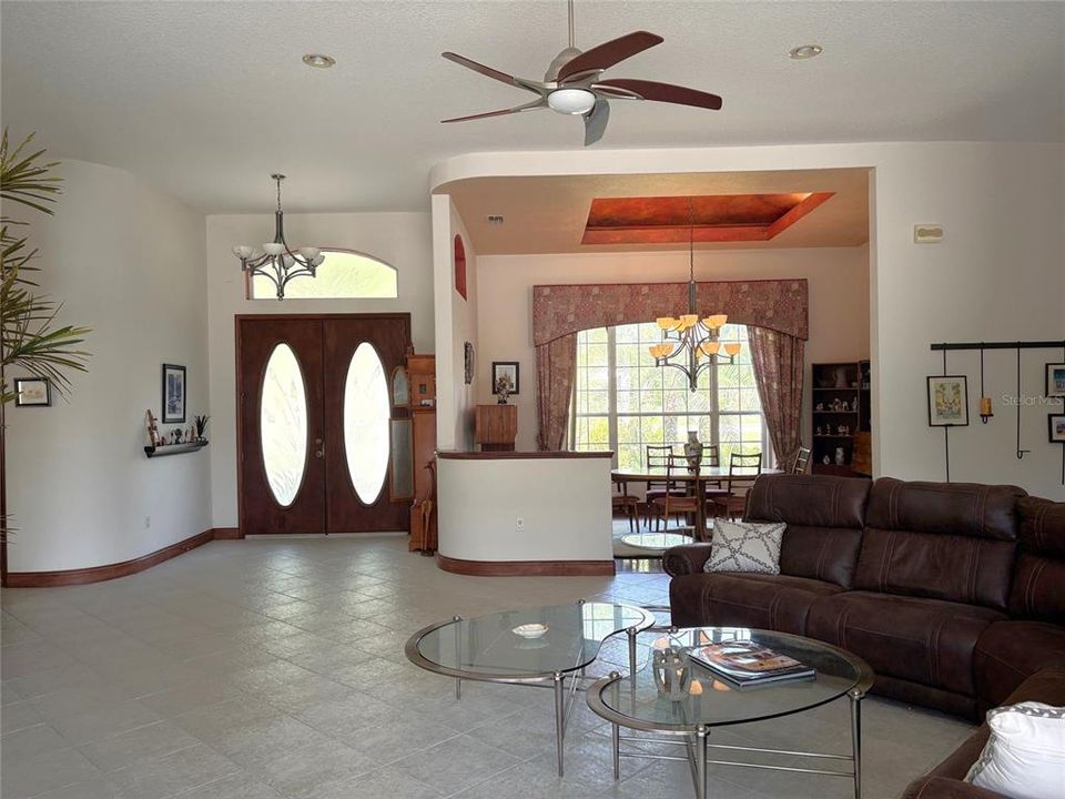 For Sale: $625,000 (3 beds, 2 baths, 3076 Square Feet)