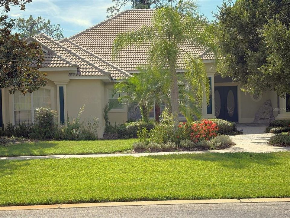 For Sale: $625,000 (3 beds, 2 baths, 3076 Square Feet)