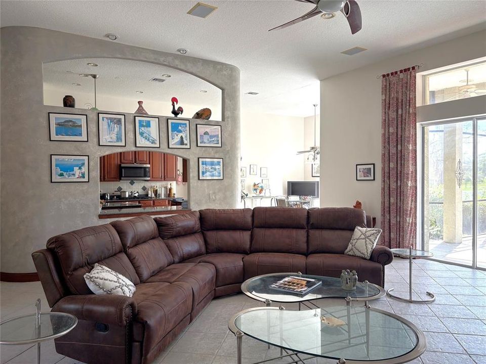 For Sale: $625,000 (3 beds, 2 baths, 3076 Square Feet)