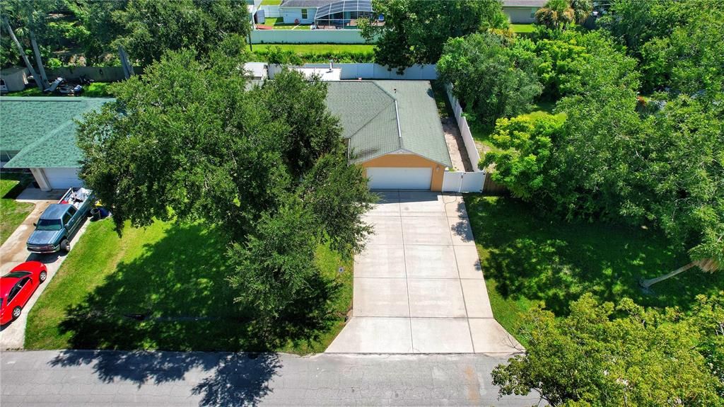 Activo con contrato: $339,900 (4 camas, 2 baños, 1821 Pies cuadrados)