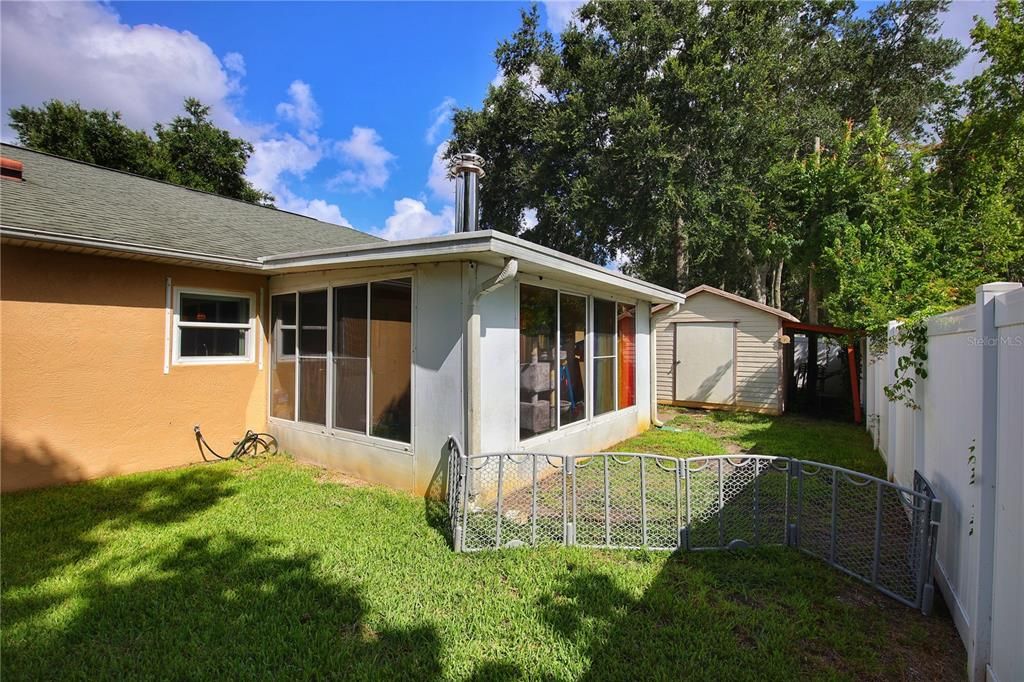 Activo con contrato: $339,900 (4 camas, 2 baños, 1821 Pies cuadrados)