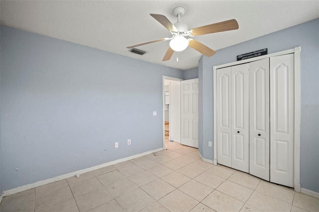 На продажу: $389,000 (5 спален, 3 ванн, 1756 Квадратных фут)