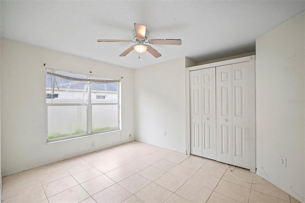 На продажу: $389,000 (5 спален, 3 ванн, 1756 Квадратных фут)