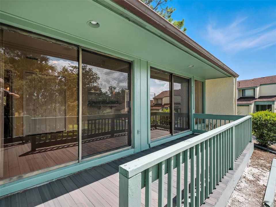 Active With Contract: $249,000 (1 beds, 1 baths, 1053 Square Feet)