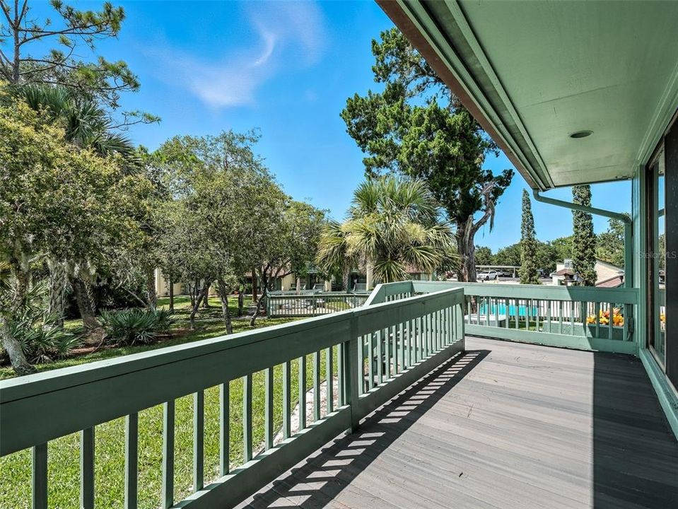 Active With Contract: $249,000 (1 beds, 1 baths, 1053 Square Feet)