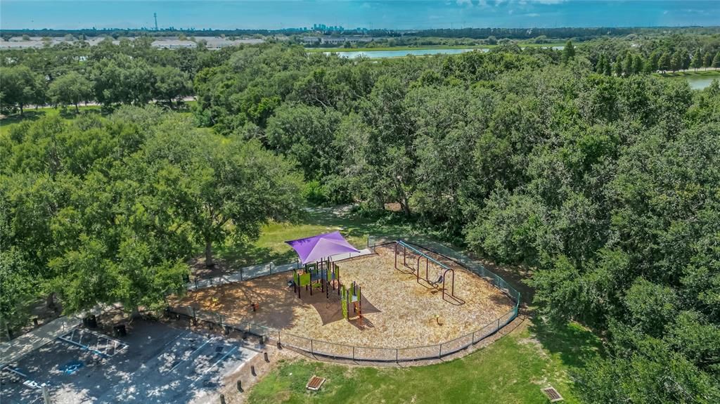 待售: $371,000 (4 贝兹, 2 浴室, 1951 平方英尺)