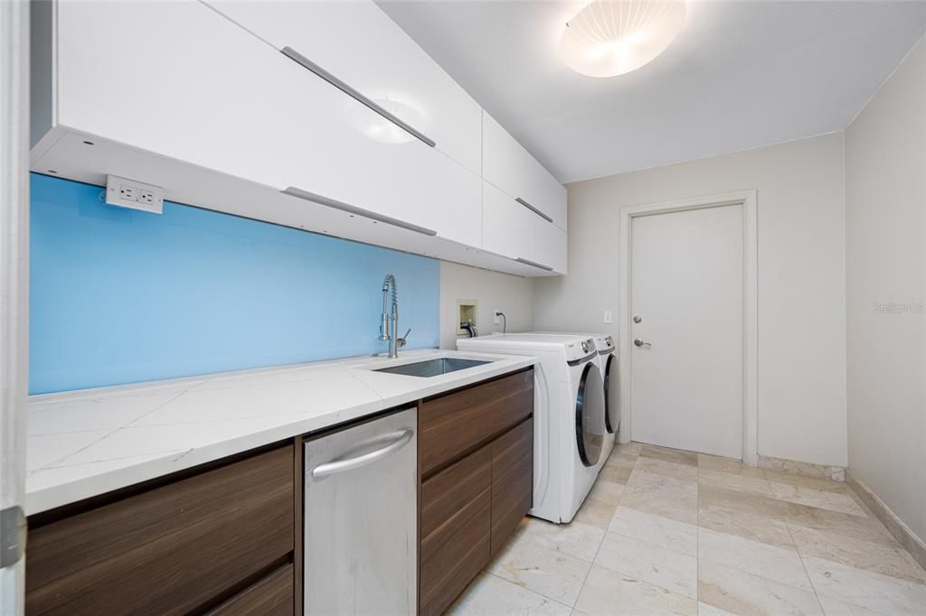 待售: $1,395,000 (4 贝兹, 3 浴室, 2764 平方英尺)