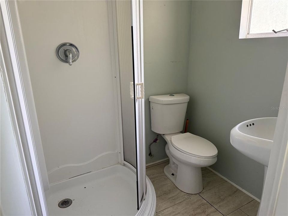 Active With Contract: $250,000 (2 beds, 2 baths, 1028 Square Feet)