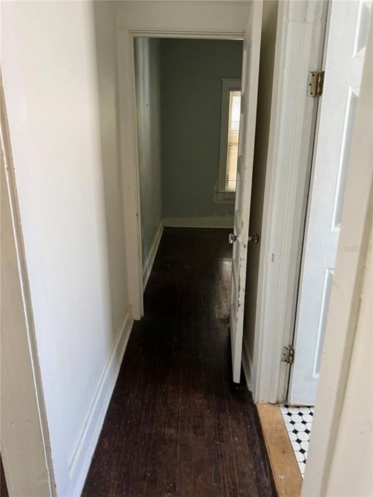 Active With Contract: $250,000 (2 beds, 2 baths, 1028 Square Feet)