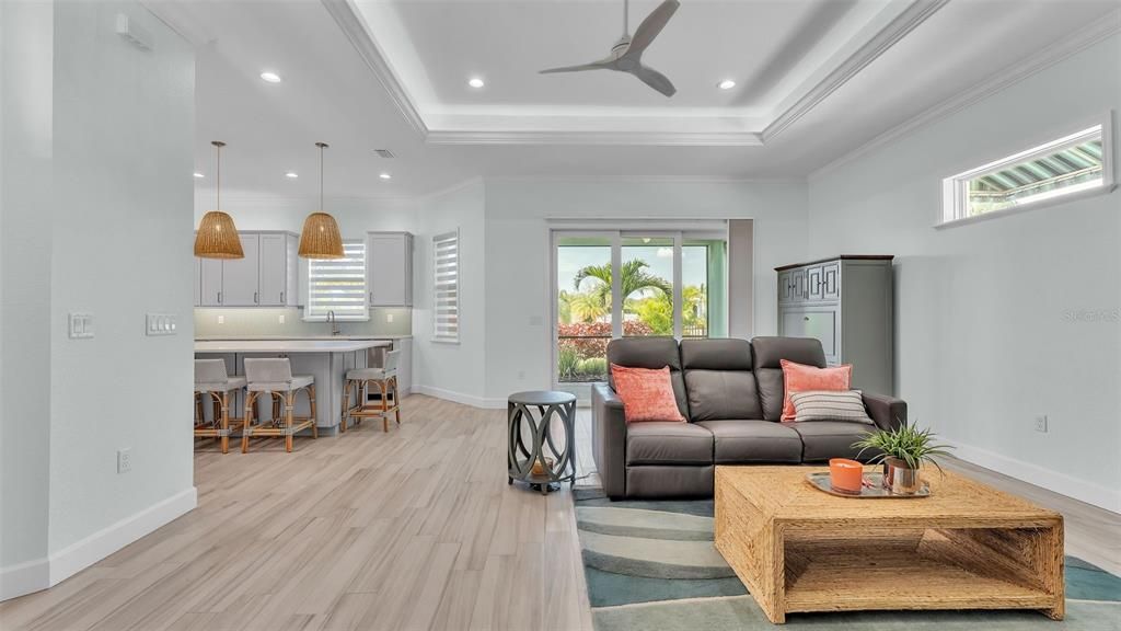 待售: $495,000 (1 贝兹, 1 浴室, 1096 平方英尺)