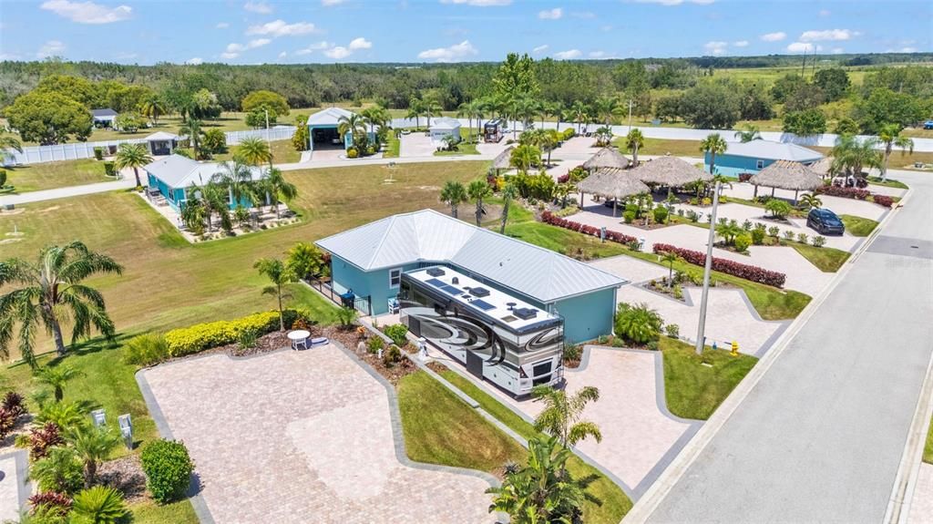 待售: $495,000 (1 贝兹, 1 浴室, 1096 平方英尺)