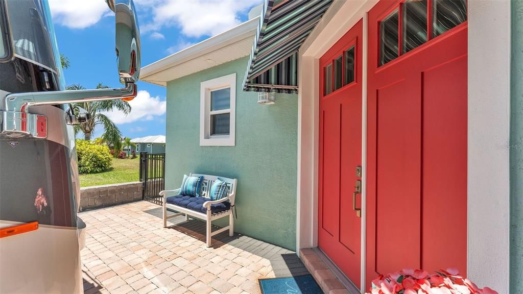 待售: $495,000 (1 贝兹, 1 浴室, 1096 平方英尺)