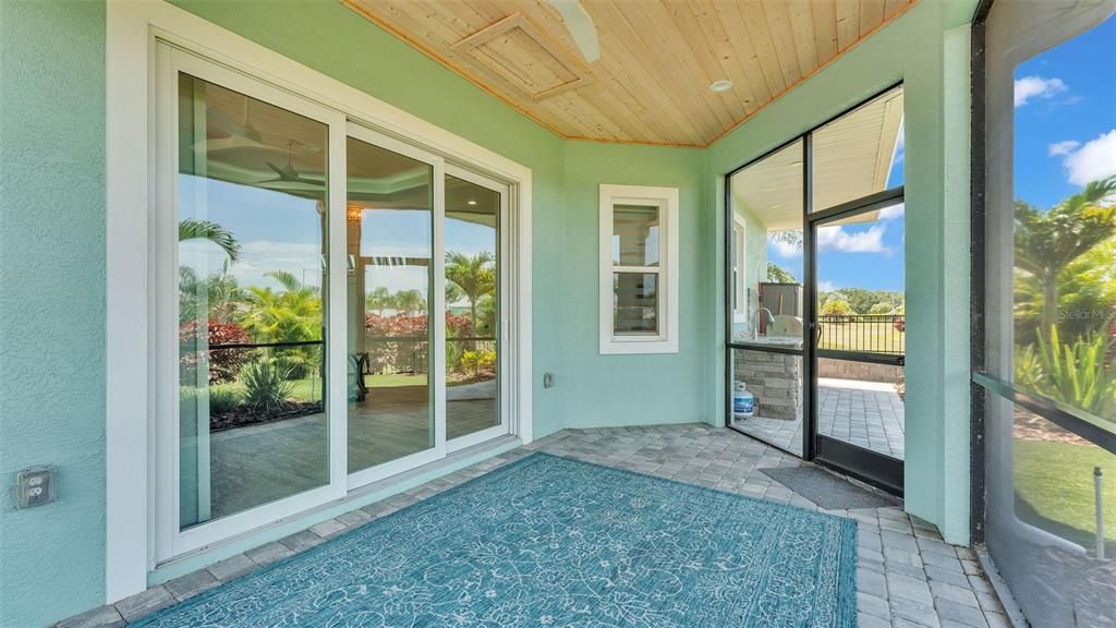 待售: $495,000 (1 贝兹, 1 浴室, 1096 平方英尺)