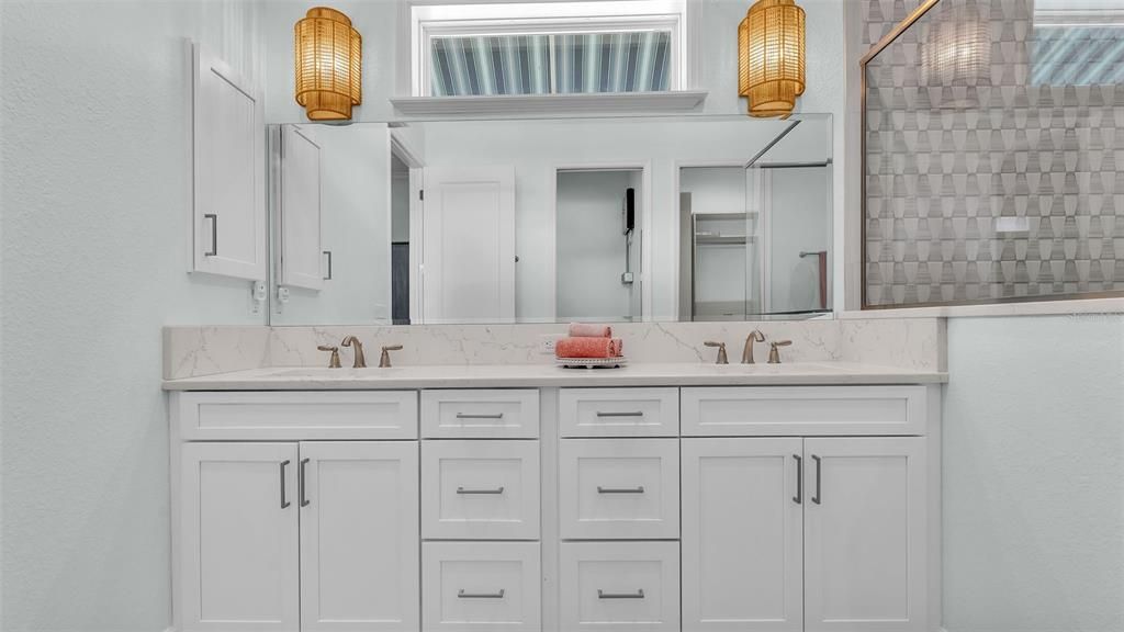 待售: $495,000 (1 贝兹, 1 浴室, 1096 平方英尺)