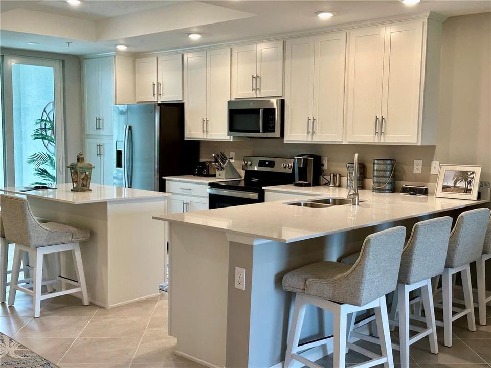 For Sale: $279,999 (3 beds, 2 baths, 1422 Square Feet)