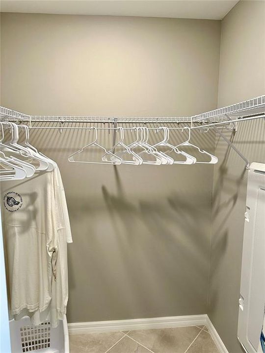 For Sale: $279,999 (3 beds, 2 baths, 1422 Square Feet)