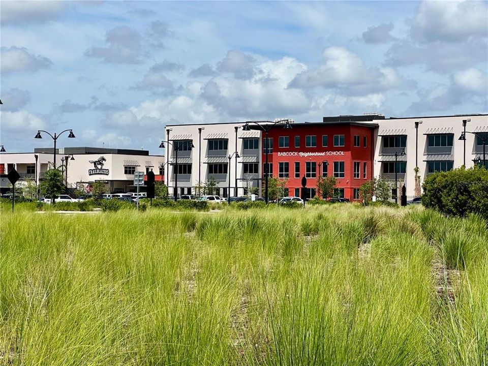 For Sale: $279,999 (3 beds, 2 baths, 1422 Square Feet)