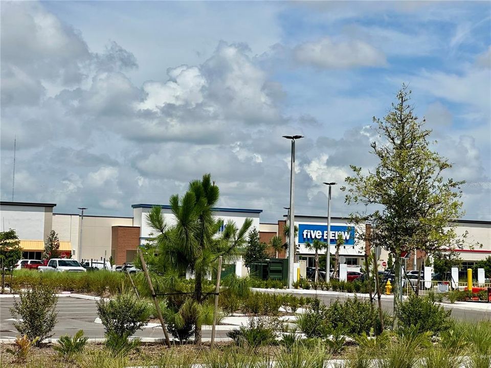 For Sale: $279,999 (3 beds, 2 baths, 1422 Square Feet)