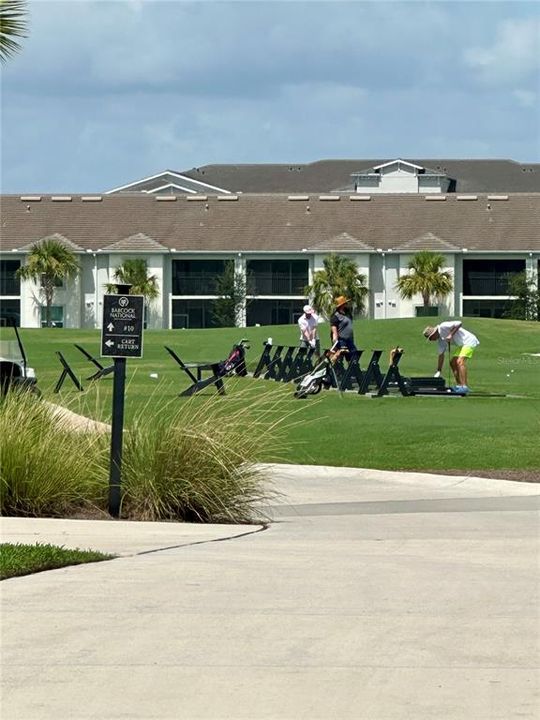 For Sale: $279,999 (3 beds, 2 baths, 1422 Square Feet)