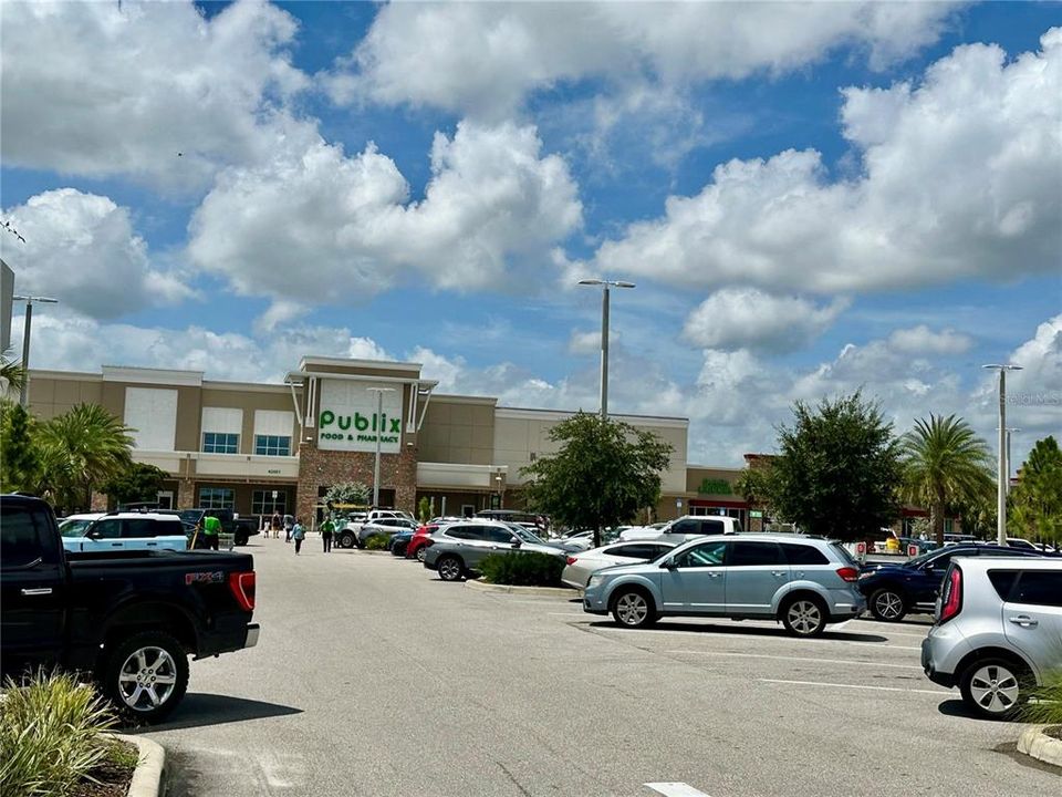 For Sale: $279,999 (3 beds, 2 baths, 1422 Square Feet)