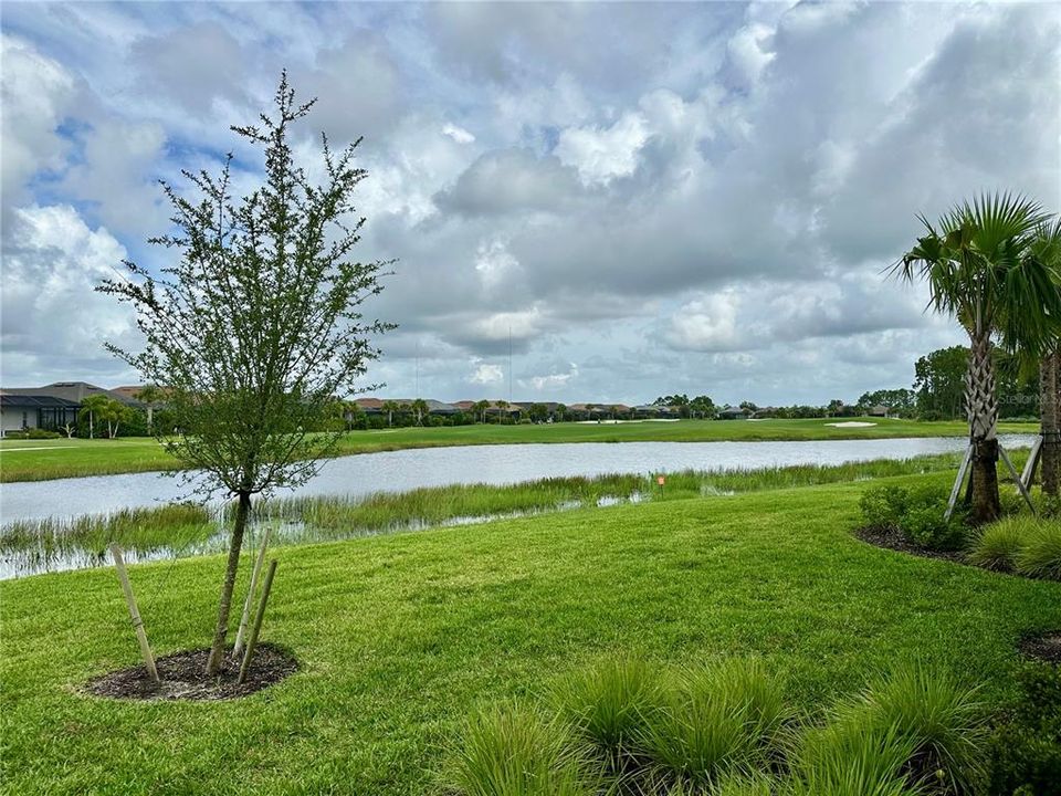 For Sale: $279,999 (3 beds, 2 baths, 1422 Square Feet)