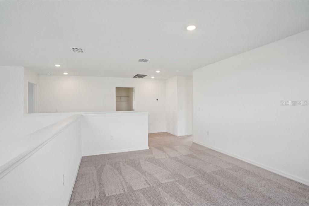 Active With Contract: $529,990 (3 beds, 2 baths, 2796 Square Feet)