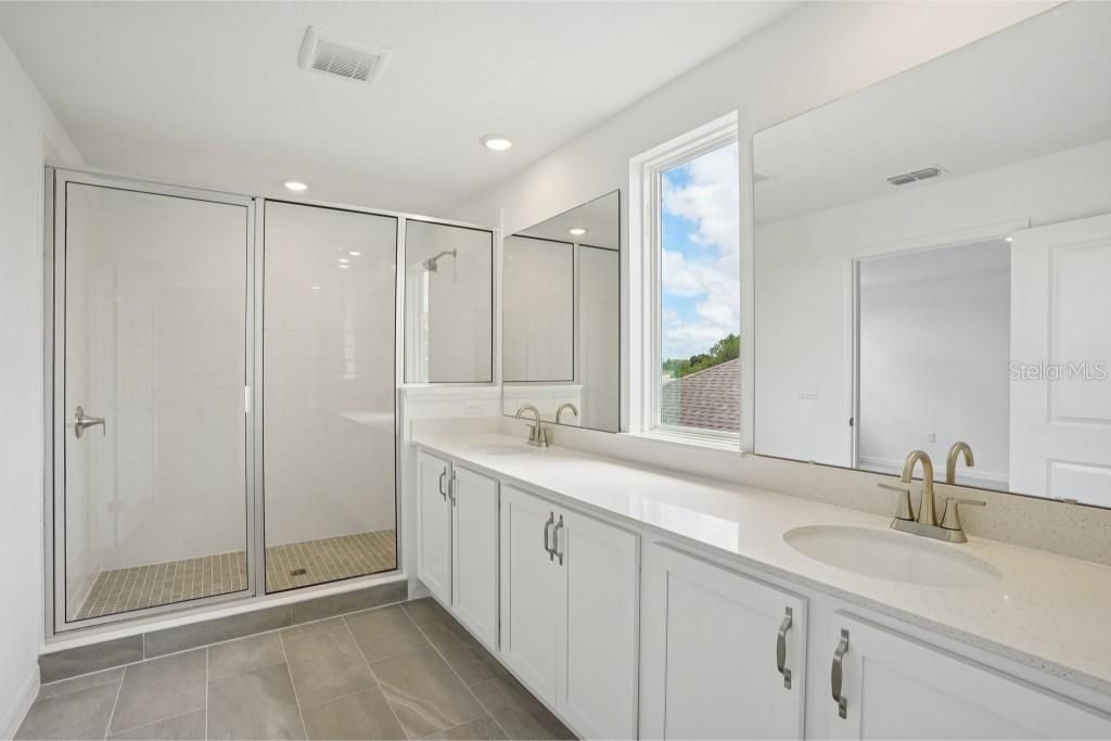 Active With Contract: $529,990 (3 beds, 2 baths, 2796 Square Feet)