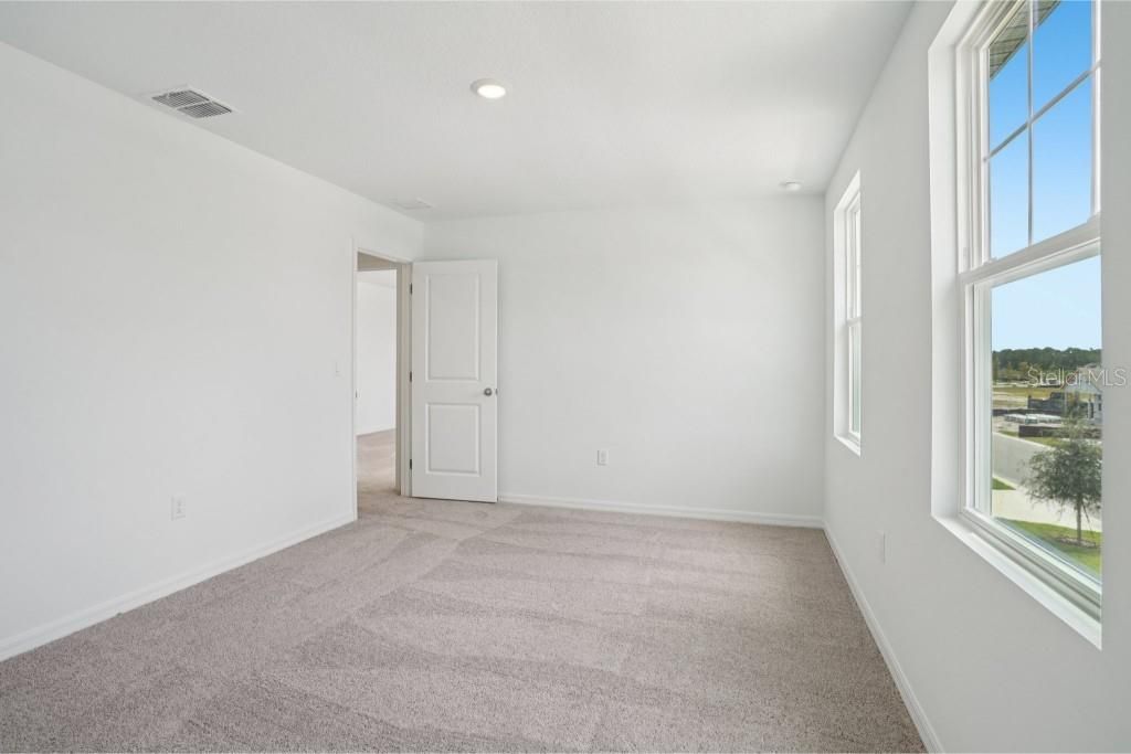 Active With Contract: $529,990 (3 beds, 2 baths, 2796 Square Feet)