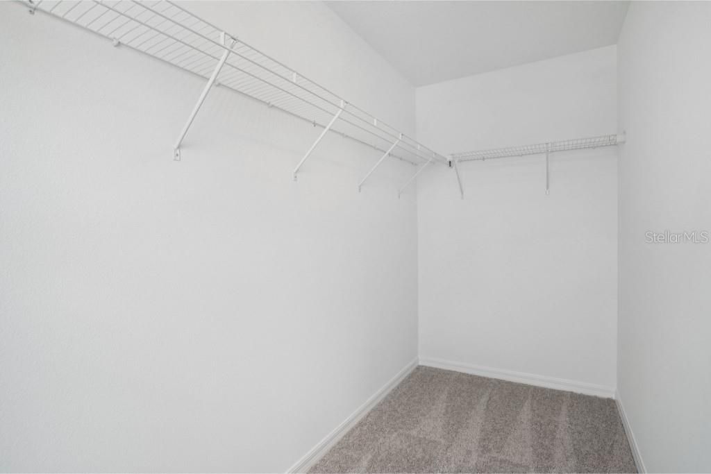 Active With Contract: $529,990 (3 beds, 2 baths, 2796 Square Feet)