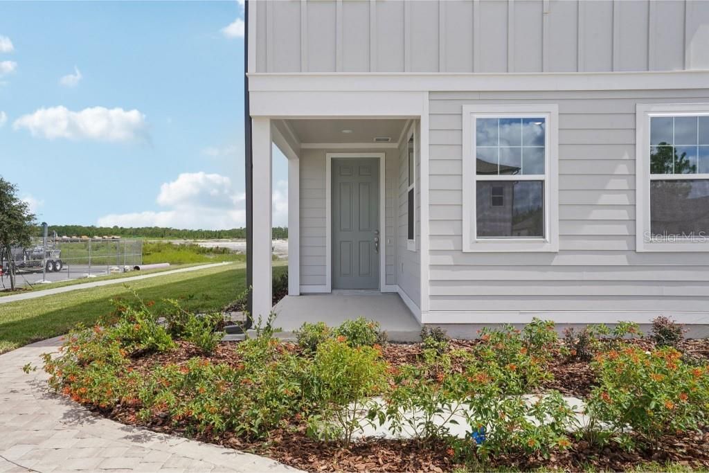 Active With Contract: $529,990 (3 beds, 2 baths, 2796 Square Feet)