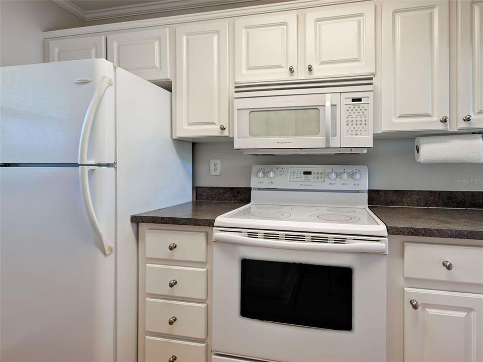 Activo con contrato: $204,900 (2 camas, 2 baños, 948 Pies cuadrados)