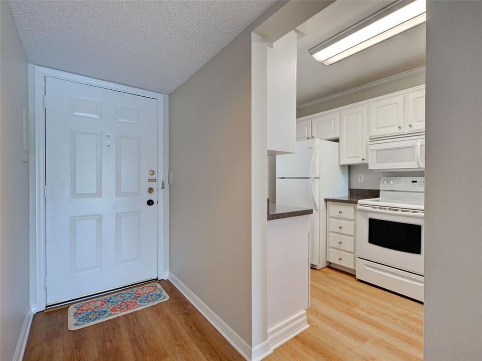 Activo con contrato: $204,900 (2 camas, 2 baños, 948 Pies cuadrados)