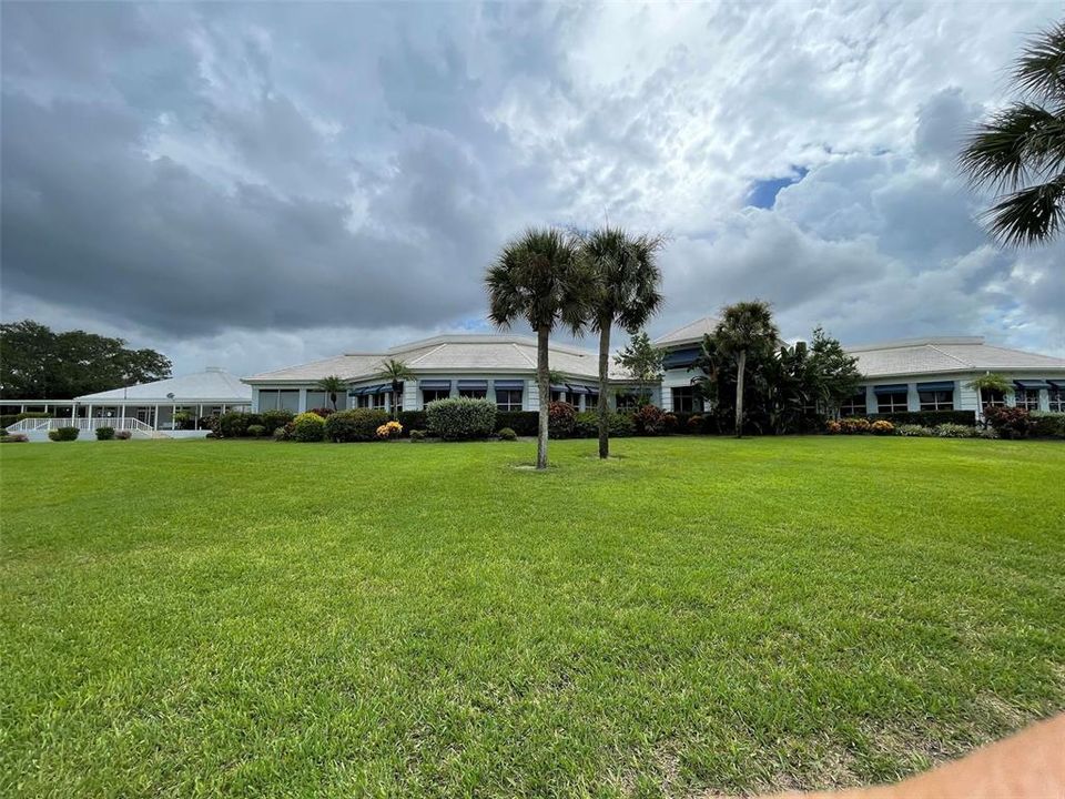 Activo con contrato: $204,900 (2 camas, 2 baños, 948 Pies cuadrados)